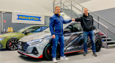 Geballte Ladung MADE IN GERMANY – RaceChip und RAVENOL gehen gemeinsame Wege