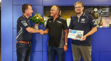 50 Jahre Treue zur Marke RAVENOL