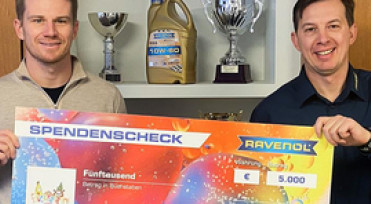 Virtuelle Grüße und Frohe E-Weihnachten von RAVENOL und F1-Pilot Nico Hülkenberg